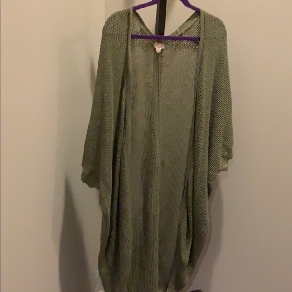 Green knitted wrap
